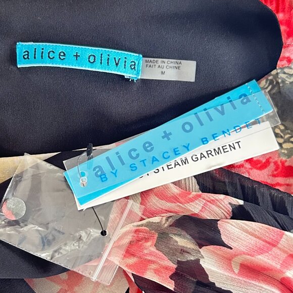 NWT Alice + Olivia Floral Accordion Pleat Sleeve Silk Blouse Black M Top - Picture 7 of 9